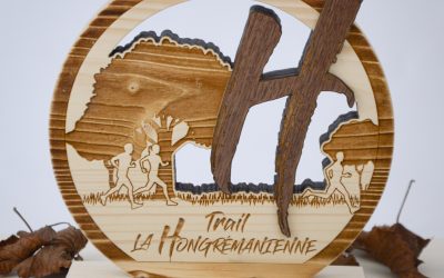 Personalisierte Holztrophäe für Trails