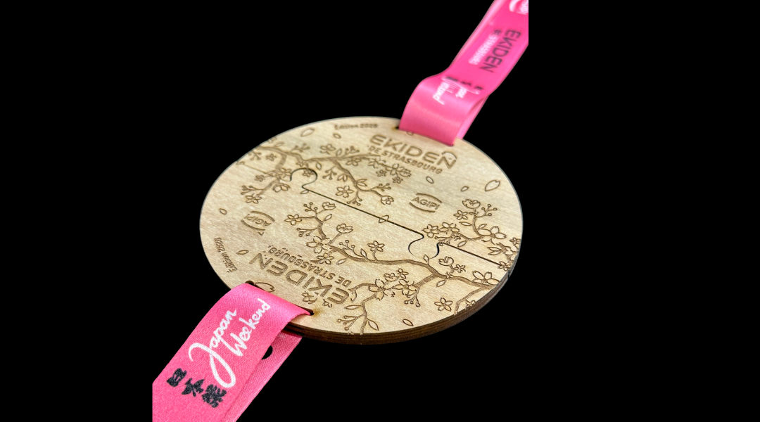 médaille finisher ekiden strasbourg 2026 bois origine france garantie coureurs relais