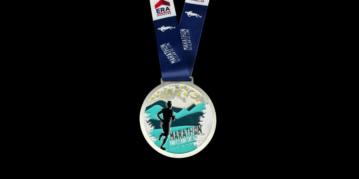 médaille marathon du clair de lune 2026 zamac recyclé annecy marathon nocturne